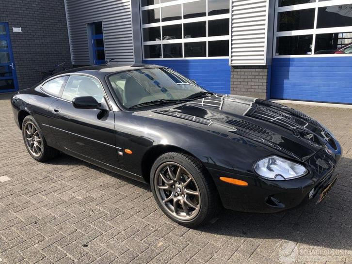 Jaguar XKR 4.0 V8 COUPE (bj 2000, automaat), Auto diversen, Schadeauto's, Jaguar, Automaat, Benzine, Overige carrosserieën, Zwart