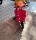 Vespa scooter gratis af te halen, Fietsen en Brommers, Fietsen | Kinderfietsjes, Ophalen of Verzenden, Gebruikt, Minder dan 16 inch