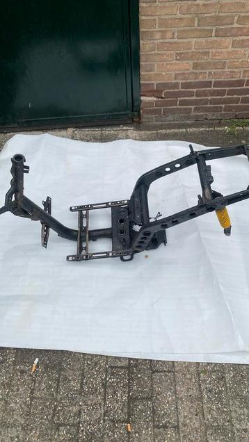 Piaggio Tph Typhoon 125cc Frame Duits met pap beschikbaar voor biedingen