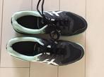 Asics indoorschoenen, maat 42, Sport en Fitness, Volleybal, Ophalen, Zo goed als nieuw, Schoenen