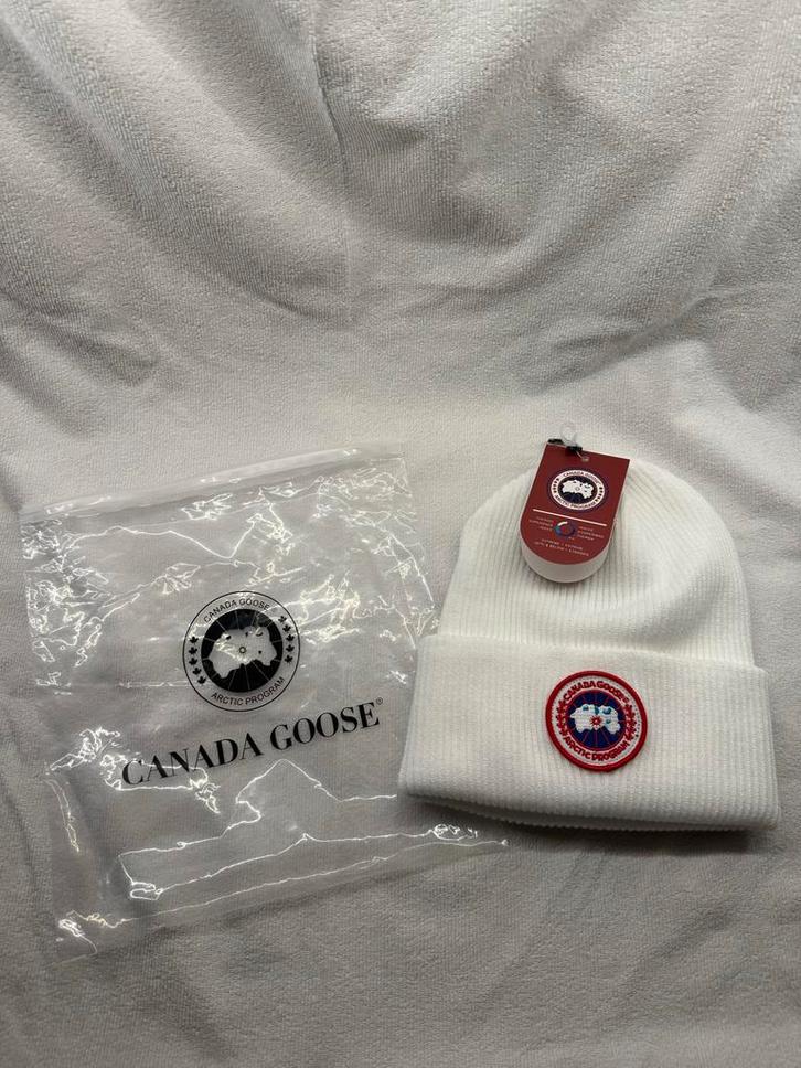 Canada Goose muts/beanie wit, Kleding | Heren, Hoeden en Petten, Nieuw, Hoed, One size fits all, Ophalen of Verzenden