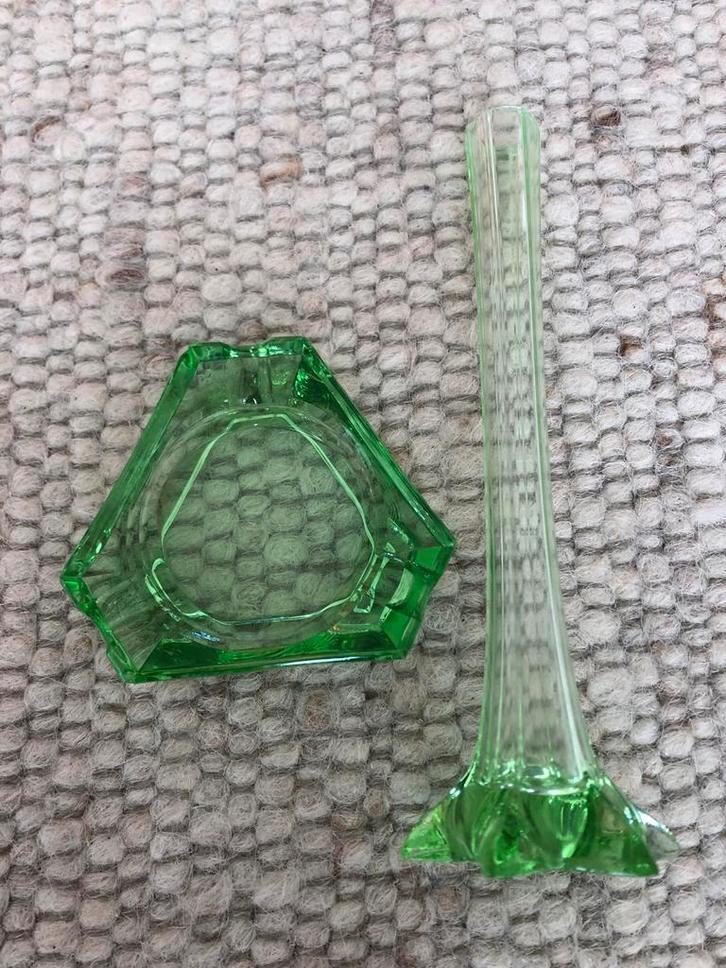 Uranium Glas Asbakje & Vaasje - Verfijnd!, Antiek en Kunst, Antiek | Glas en Kristal, Ophalen of Verzenden