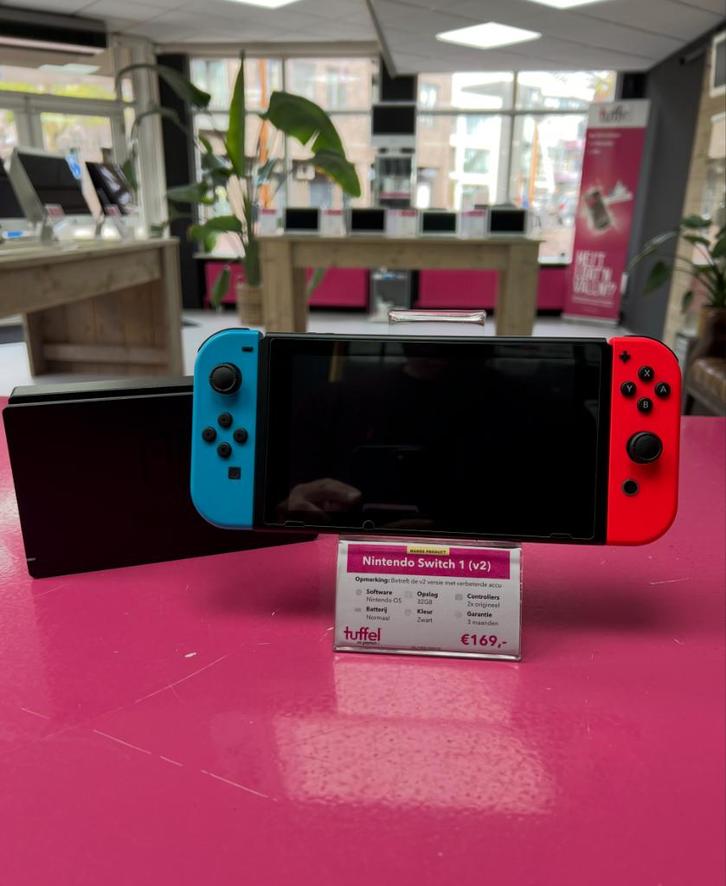 Nintendo Switch 1 - V2 met verbeterde accuduur, Spelcomputers en Games, Spelcomputers | Nintendo Switch, Zo goed als nieuw, Switch 2019 Upgrade