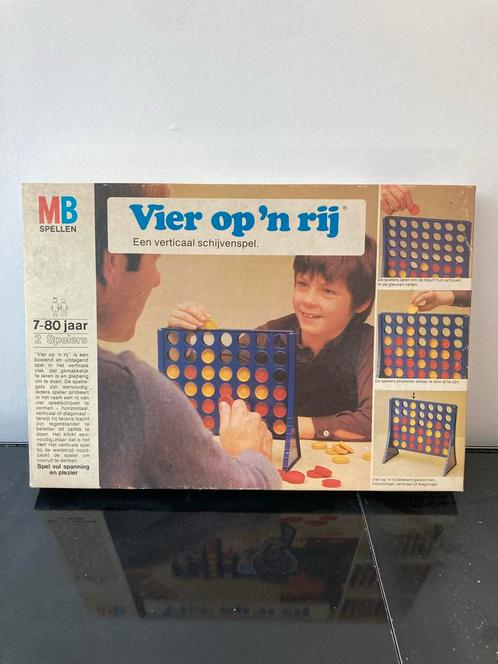 Vier op 'n Rij - MB Spellen Bordspel, Hobby en Vrije tijd, Gezelschapsspellen | Bordspellen, Gebruikt, Een of twee spelers, Ophalen of Verzenden