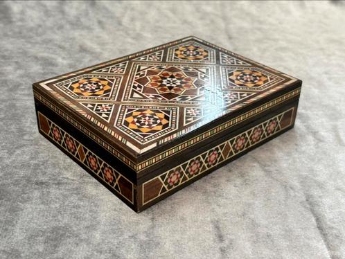 Syrische marqueterie sieradenkistje mozaiek ingelegd, Antiek en Kunst, Kunst | Niet-Westerse kunst, Ophalen of Verzenden