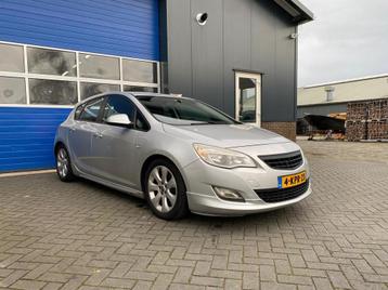 Opel Astra 1.4 Turbo cruise trek airco beschikbaar voor biedingen