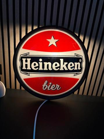 Heineken lichtbak oude rode logo beschikbaar voor biedingen