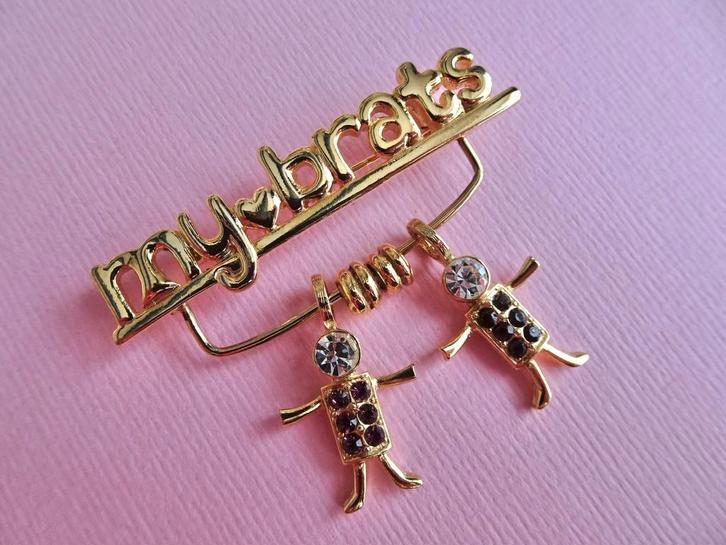 jwg Vintage 80s Brat brats poppetjes broche goud verguld, Sieraden, Tassen en Uiterlijk, Antieke sieraden, Broche, Overige materialen