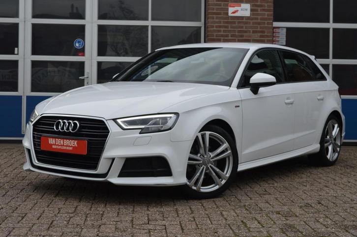 Audi A3 Sportback 1.0 TFSI | S-Line - CARPLAY - NAVI, Auto's, Audi, Bedrijf, Te koop, A3, ABS, Airbags, Airconditioning, Alarm