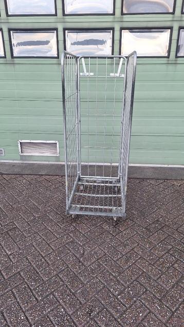 open haardhout containers beschikbaar voor biedingen