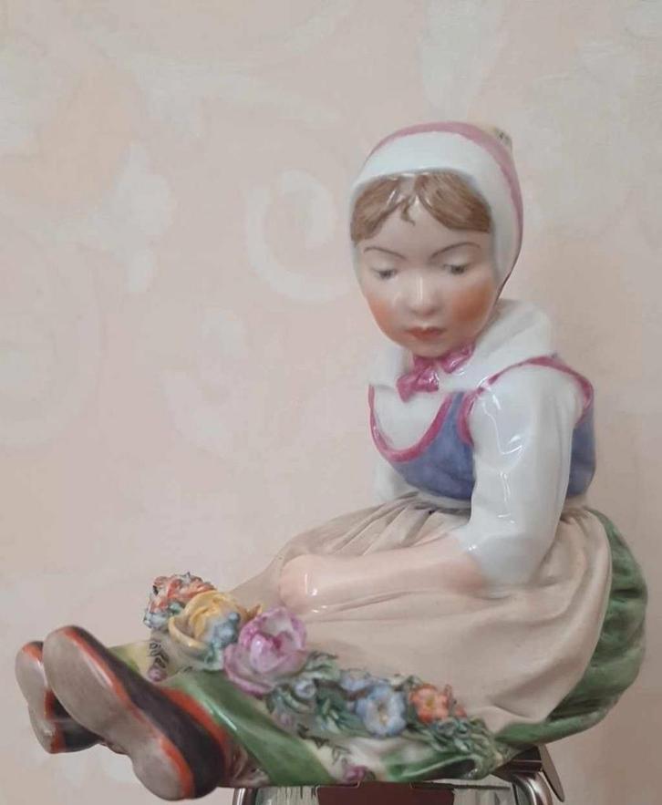 Royal Copenhagen Prachtige Gedecoreerde Live Beeld., Antiek en Kunst, Curiosa en Brocante, Verzenden