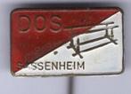 DOS Sassenheim koper turnvereniging speldje ( Z_098a ), Verzamelen, Speldjes, Pins en Buttons, Verzenden, Zo goed als nieuw, Sport