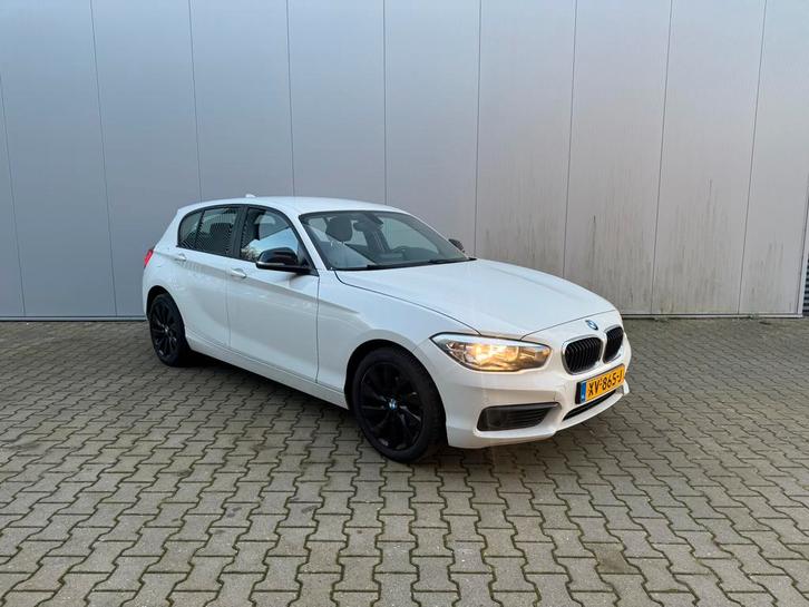 BMW 1-Serie 116i  2015 apk nieuw stoelverwarming, Auto's, BMW, Bedrijf, 1-Serie, ABS, Airbags, Airconditioning, Alarm, Bluetooth