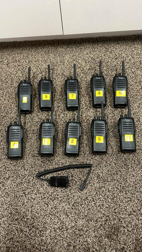 Icom IC-F22SR Set van 10 Portofoons, Telecommunicatie, Portofoons en Walkie-talkies, Gebruikt, Portofoon of Walkie-talkie, 5 tot 15 km