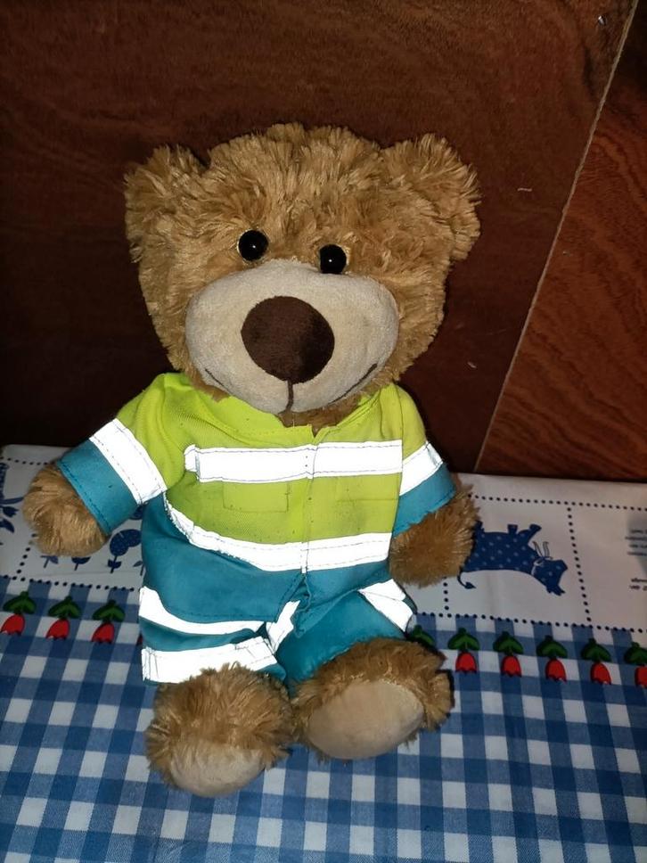 Dierenambulance knuffel beer 30 cm groot ambulance, Kinderen en Baby's, Speelgoed | Knuffels en Pluche, Beer, Ophalen of Verzenden