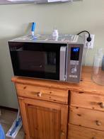 Blokker Combimagnetron - Zo goed als nieuw!, Ophalen, Combimagnetron, Grill, Zo goed als nieuw