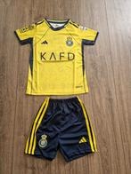 Ronaldo Voetbaltenue - Al Nassr in maat 104-116, en 164., Ophalen of Verzenden, Nieuw, Jongetje