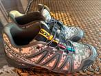 Leuke sportschoenen, nieuw, maat 44 kaki legergroen, Ophalen of Verzenden, Nieuw, Schoenen