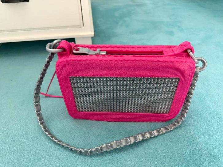 Netflix Project Mc2 smart pixel purse video tas, Kinderen en Baby's, Speelgoed | Overig, Zo goed als nieuw, Jongen of Meisje, Ophalen of Verzenden