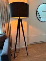 Zuiver tripod lamp zwart, Huis en Inrichting, Lampen | Vloerlampen, Minder dan 100 cm, Ophalen of Verzenden, Zo goed als nieuw