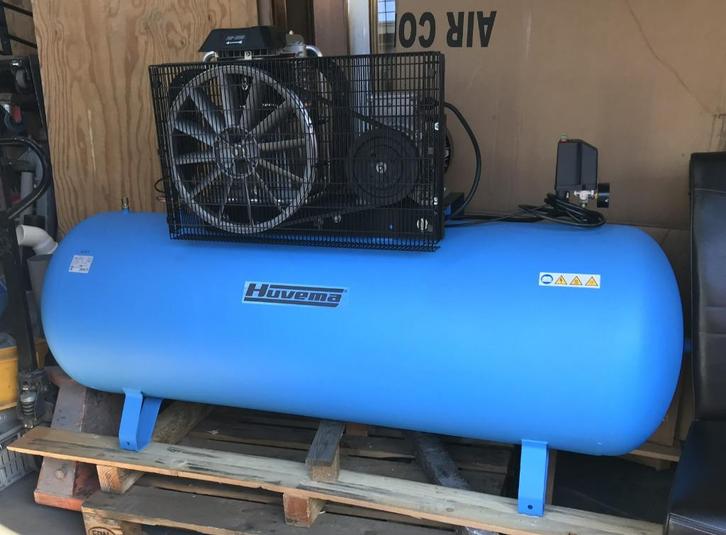 Compressor, Huvema, HU500 998, 400 volt, Doe-het-zelf en Verbouw, Compressors, Nieuw, 6 tot 10 bar, 100 liter of meer, 800 liter/min of meer
