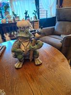 Grappig Kikkerbeeld met Kroon - Tuin Decoratie, Tuin en Terras, Tuinbeelden, Ophalen of Verzenden, Gebruikt, Beton, Dierenbeeld