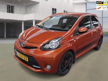 Toyota Aygo 1.0 VVT-i Dynamic Orange/nw ketting incl waterpo beschikbaar voor biedingen