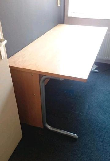 Stevig bureau beuken 80x160  beschikbaar voor biedingen