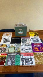 Koffertje met ruim 30 singles, jaren 60 en 70, Cd's en Dvd's, Ophalen of Verzenden, Gebruikt, Overige formaten