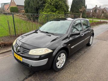 Renault Mégane 1.6-16V Dynamique Luxe beschikbaar voor biedingen