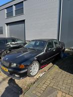 BMW 3-Serie E36. 320 1997 Zwart 2.8 swap handbak LEZEN!., 65 €/maand, Achterwielaandrijving, Zwart, 192 pk
