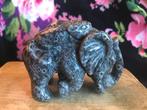 Grote mineralen olifant met drie muizen op zijn rug., Ophalen of Verzenden, Mineraal