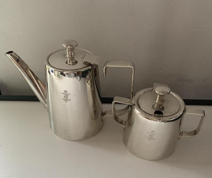 Verzilverde kannetjes theepot en Nederlandse Strijdkrachten, Verzamelen, Militaria | Algemeen, Landmacht, Overige typen, Nederland