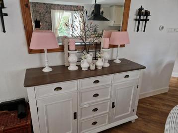 Dressoir Kast met Lades en Deuren beschikbaar voor biedingen