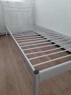 Bed 200cm x 90cm in nieuwe staat, Huis en Inrichting, Slaapkamer | Bedden, 90 cm, Eenpersoons, Metaal, Wit
