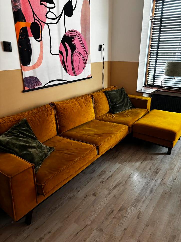 GRATIS bankstel okergeel inclusief poef, Huis en Inrichting, Banken | Complete zithoeken, Gebruikt, Stof, Ophalen
