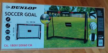 Dunlop football goal nieuw in doos beschikbaar voor biedingen