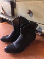 Zwarte enkellaarsjes maat 37 nieuw maar reperatie nodig, Kleding | Dames, Ophalen of Verzenden, Gedragen, Zwart, Lage of Enkellaarzen
