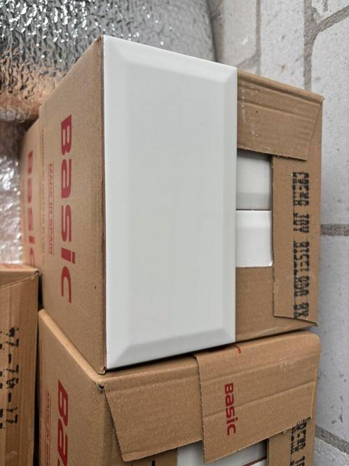 Nieuw in verpakking 6,5m2 wandtegels gebroken wit 10 x 20 cm, Doe-het-zelf en Verbouw, Tegels, Nieuw, Wandtegels, Keramiek, 20 tot 40 cm
