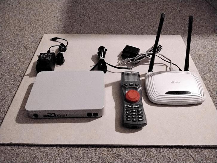 Fleischmann multiMaus met z21 en TP-Link in goede staat, Computers en Software, Routers en Modems, Zo goed als nieuw, Router, Ophalen of Verzenden