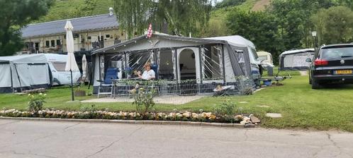 Caravan, Caravans en Kamperen, Caravans, Particulier, tot en met 4, 1500 - 2000 kg, Rondzit, Fendt, 5 tot 6 meter, Airco, Luifel