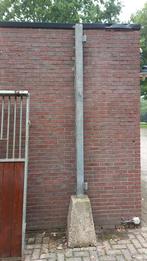 Gegalvaniseerde paal met Betonnen Voet., Doe-het-zelf en Verbouw, Ophalen, Gebruikt, Overige typen, 2 tot 5 meter