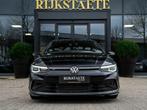 Volkswagen Golf 1.5 eTSI R-Line|PANO|HEAD-UP|ACC|NAV|CAMERA, Auto's, Volkswagen, Stof, 4 cilinders, 150 pk, Zwart