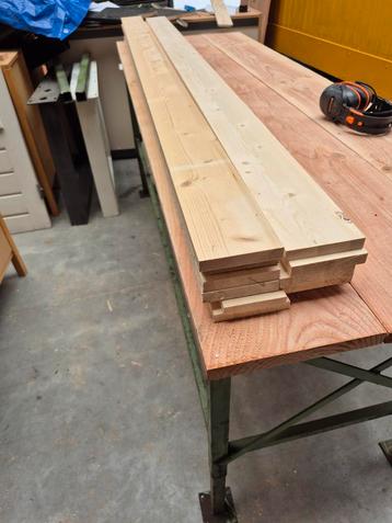 35 planken/plinten/ latten 1.8x11x210 beschikbaar voor biedingen