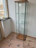 Vitrinekast, Ophalen, Zo goed als nieuw, Met deur(en)