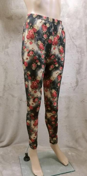 Legging Roses Red One Size (075) beschikbaar voor biedingen