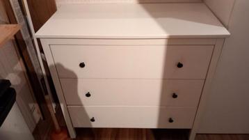 Fijne Ladekast van Ikea beschikbaar voor biedingen