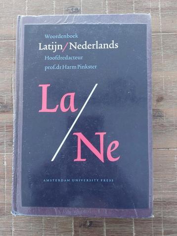 Woordenboek Latijn/Nederlands beschikbaar voor biedingen