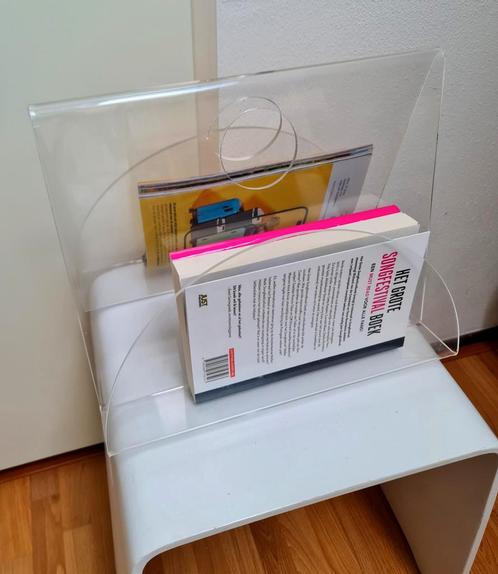 Plexiglas vintage lectuurbak krantenbak tijdschriften houder, Huis en Inrichting, Woonaccessoires | Krantenbakken en Lectuurbakken