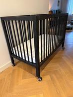 Kidsmill kinderledikant met matras op zwenkwieltjes, Ophalen, Nieuw, Ledikant